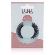 LUNA by Lisa Lashes-Kanye